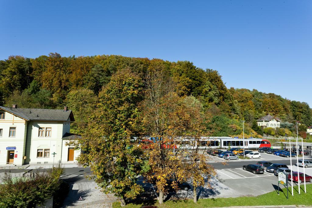 Gasthof "Zur Bahn" Lassnitzhoehe ภายนอก รูปภาพ